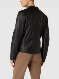 BULL & BERRY Lederjacke Mit Reißverschlusstaschen - Schwarz -Beliebt Bekleidungsgeschäft 60p4kj1m6cr4sgii8h8ksk1h8l936khm8dakge1ja1548k268ss4si2iah9l8k1j69232l9h8h84agi694o6coj5cpgjae1i60o68phk74p66e1g68o3edb66lj30d9jcgoj0oo