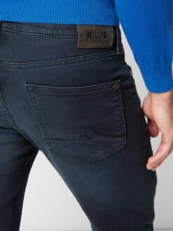 Mustang Stone Washed Tapered Fit Jeans - Dunkelblau -Beliebt Bekleidungsgeschäft 61158ka79d6laja36h34skqm84oksc246l732l28a19k2hq59t24akpg90slaj298kp3akq3951kuhhoa8o3gdr16sq6acpp68rj8e9kcks6aohhccs66dhi70p66dhm6hhj4do