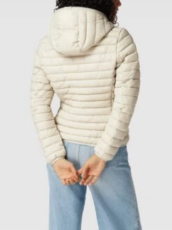 SAVE THE DUCK Steppjacke Mit Label-Detail Modell 'DIZY' - Beige -Beliebt Bekleidungsgeschäft 6554gk9ga14l8ihg898kighp959jggah9153claeakskgjpm60skcla9adb3ejie89934hil8kskeia4ah3m6dr46or6co9l68q3ee9k6ph34ob368r3ip31chj36oplc4qm8do