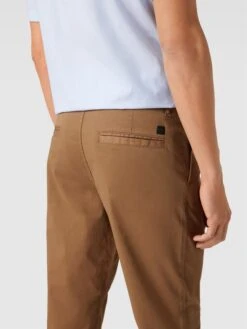 BOSS Orange Chino Mit Label-Details Modell 'SHYNE' - Khaki -Beliebt Bekleidungsgeschäft 697j4k2h9p7j8i2aap9jgjph65b38hpg8ook6h258p23cl1i9kq50ghkakrl8k9h891k6d9n8op4oh2i8t3j2cb56ssm6chjchijephk75i34o9i65ij2cj56cr3ce1pcpi64o8