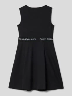 Calvin Klein Jeans Knielanges Kleid Mit Logo-Streifen - Schwarz -Beliebt Bekleidungsgeschäft 6kqkujqj61b4ci2ia8p4ajhp8t23ckph9h1kadigap6j4iih61732gppa4r4mjic8lb3gh2a994jic1o753jcpj1c8sj0cpjc9i30c1k74sj0oj36hi6cd356ss62d9g6gp34e0