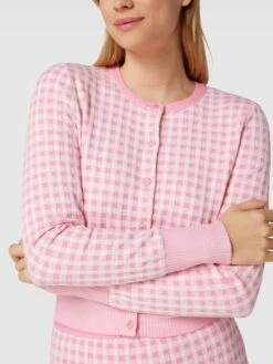 Marc Cain Strickjacke Mit Allover-Muster - Pink 9 Marc Cain Strickjacke Mit Allover-Muster - Pink -Beliebt Bekleidungsgeschäft 6ks34lag9go3egam64q54dhpa91k4l2j85aj0l9j74o36hpj9pakak2b9gp34jpgal8kok25654lcc1i8so6ae31cgp66dr264p66c1k75gj8ob669ijac1k75gjac1o6kp38p8