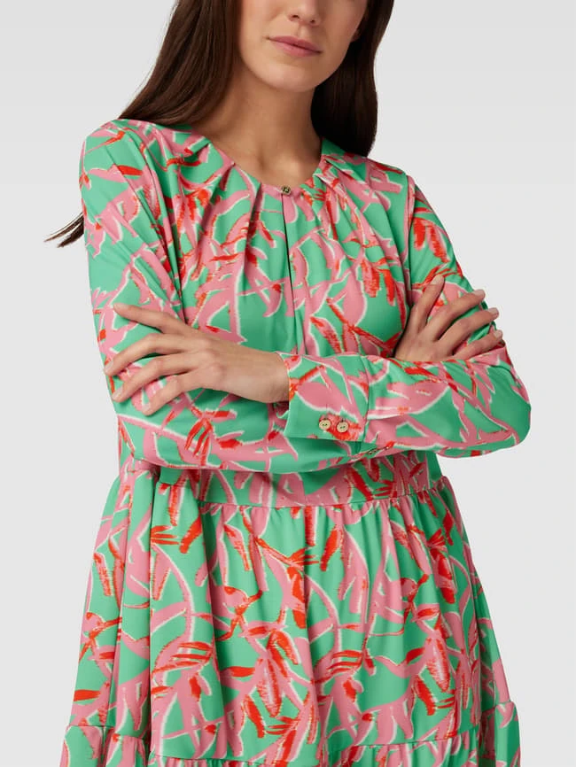 Marc Cain Knielanges Kleid Mit Allover-Muster - Apfelgrün 5 Marc Cain Knielanges Kleid Mit Allover-Muster - Apfelgrün – Bild 3