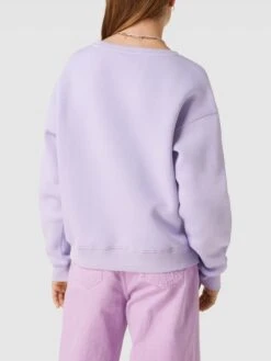 REVIEW Sweatshirt Mit Logo-Stitching Modell 'EMBRO' - Lavendel -Beliebt Bekleidungsgeschäft 6t7kag9oa5aj8kamahaj4ca7956kokpoa18jgd1m6d556ji68kp36k9h6d54kcid7584mhai712lcca3753j2oj4c4qj4o9lc9j6aphk6ksm2ohg74rjee9h75hj4phi60qjgdo