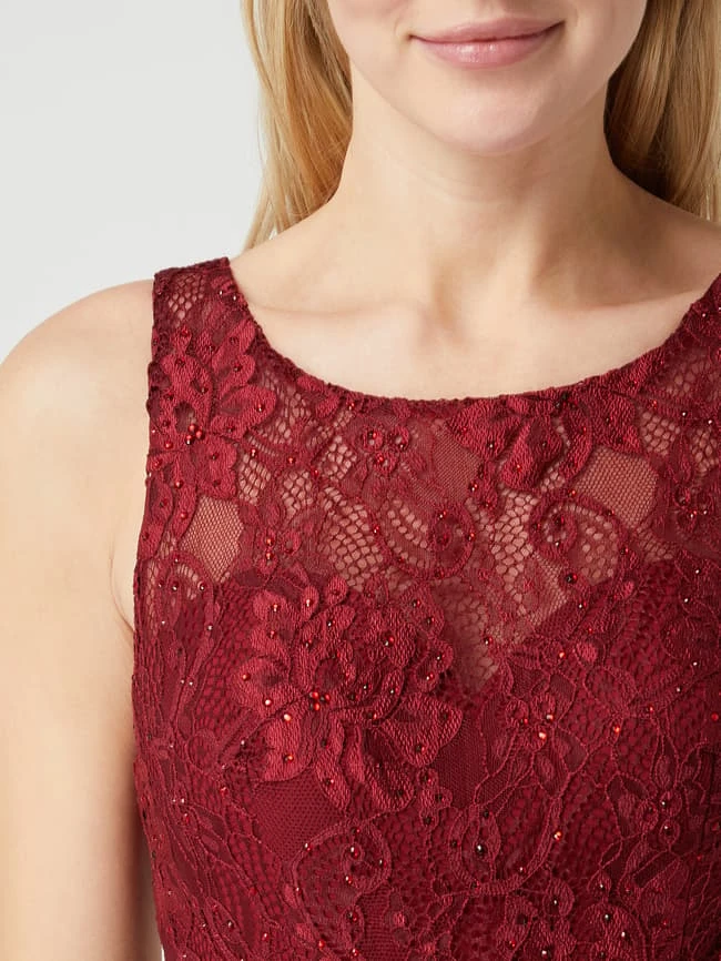 Luxuar Cocktailkleid Aus Floraler Spitze Und Chiffon - Bordeaux Rot 5 Luxuar Cocktailkleid Aus Floraler Spitze Und Chiffon - Bordeaux Rot – Bild 3