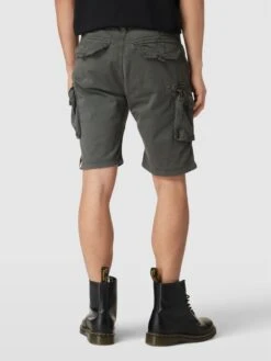 Alpha Industries Bermudas Mit Cargotaschen Modell 'CREW' - Anthrazit -Beliebt Bekleidungsgeschäft 891l2k28999jchhk9t13ajpk70r38dae711j4did6srkkeab60ojiia7a8r4ohad85836j1p8gokogical3m4c1hccs36p1o6som4p1kc8sjce9m6kom2p9k6sp68o9g70pjiog
