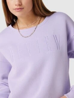 REVIEW Sweatshirt Mit Logo-Stitching Modell 'EMBRO' - Lavendel -Beliebt Bekleidungsgeschäft 899ladho9h3kuhph90ol4d9i890l6l2da4s4qdii8t64sea3a0pkogpmal450dhja9146jif8gqlciq5953jccr5chj3ioj165im2p9k68r6coj6cdhj4cj374rjephk75h66c0