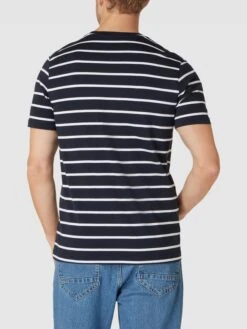 Christian Berg Men T-Shirt Mit Streifenmuster - Marineblau -Beliebt Bekleidungsgeschäft 8gs30di46554egho6cqj0c2ja99kcl1japa48ea6a8q44d26a58k8la39l6kuh1j8os58e2c9h84eda990o66oj6cgrm4d1p75ij0c9k6cpm6e3568om6phi6gsj6pb46tj66oo