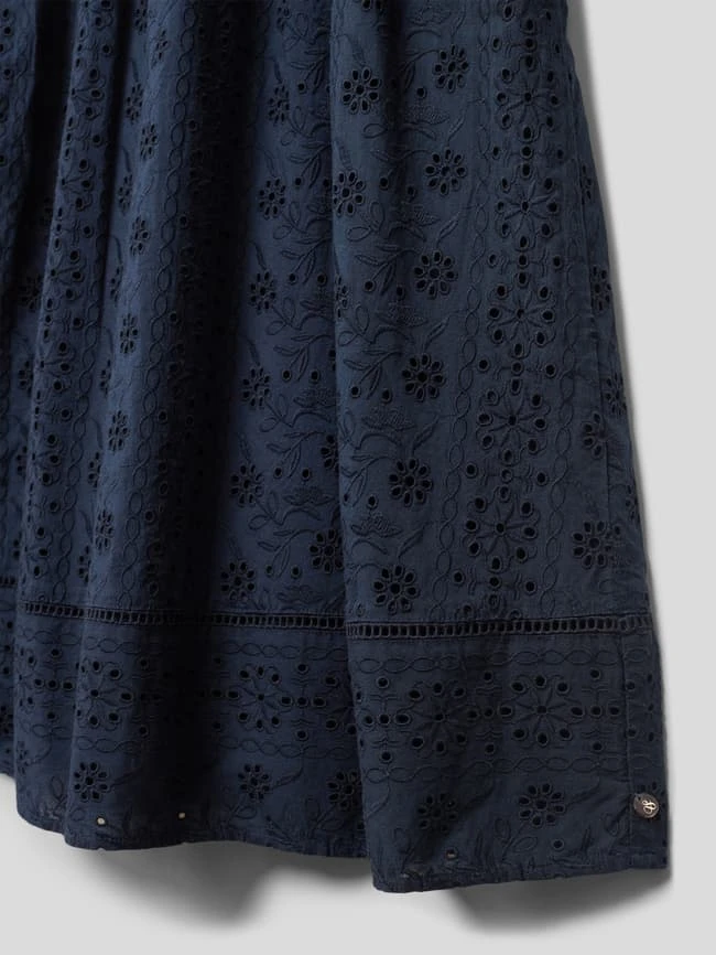 Scotch & Soda Kleid Mit Floralen Lochstickereien - Marineblau 4 Scotch & Soda Kleid Mit Floralen Lochstickereien - Marineblau – Bild 2