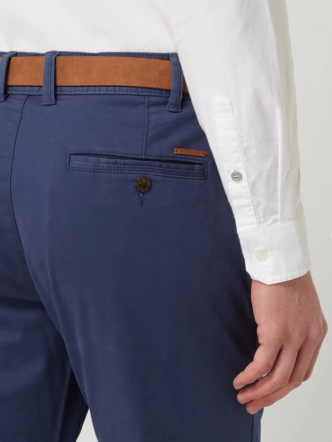 MCNEAL Chino Mit Stretch-Anteil Und Gürtel - Ozean Blau 5 MCNEAL Chino Mit Stretch-Anteil Und Gürtel - Ozean Blau – Bild 3