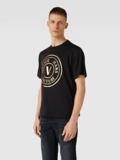 Versace Jeans Couture T-Shirt Mit Label-Print - Schwarz -Beliebt Bekleidungsgeschäft 8l14cgq8857lacq88d844ii688q58i2j690kciqk8p43ij1map6l0c9h894kod24895jgla28gpkai9h64o38p9jc9gj4c336pimce1k68oj6ob5copjgcj468r64phlcooj6d0