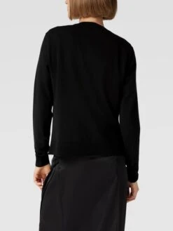 Marc Cain Strickjacke Mit Label-Detail - Schwarz 11 Marc Cain Strickjacke Mit Label-Detail - Schwarz -Beliebt Bekleidungsgeschäft 8l63gh1o8l6l0e9n98o36lid6oo4si1p8l754gq78d358d9g69b4eiaj69150ca189a4oga8ah84sjaj9h3jidpmclhm4ohn6crm4cpk6kpj0e1kc8p62c1m6kp36cpn6os3ce0