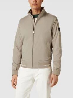 Pierre Cardin Jacke Mit Label-Patch - Beige -Beliebt Bekleidungsgeschäft 8l950kpla59j2lal8cojakpn69a3ej2gad53ik237594klho9p0kgl269gs3ck1j6tb3ai9j6gpjcjaa8go66db4c5gm4dj675hmaopk61im6e35cgr66ohgcgr3ao9o6osmado