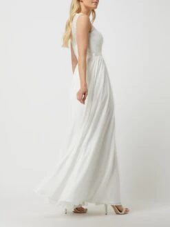 Luxuar Brautkleid Aus Spitze Und Chiffon - Offwhite -Beliebt Bekleidungsgeschäft 98s32ga98d4l6gql6p53gj2a6d4k6e1p9t94aj9j70rk4iqe991kse2j890j8chj94okui1l910ksh1l6t3j4e1jchi6ccb565i62cpk6dh38oj561i32c32cgrjedb26op6ac0