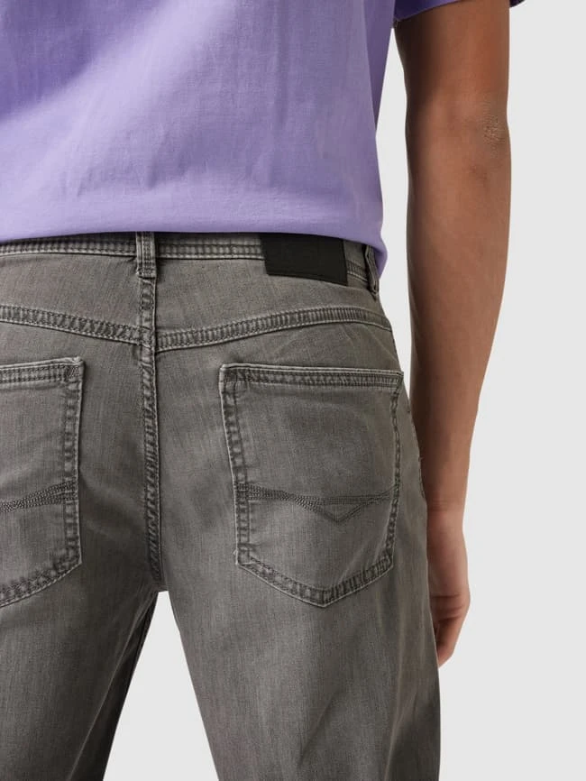 Christian Berg Men Slim Fit Jeans Mit Stretch-Anteil – Light Denim - Mittelgrau 5 Christian Berg Men Slim Fit Jeans Mit Stretch-Anteil – Light Denim - Mittelgrau – Bild 3