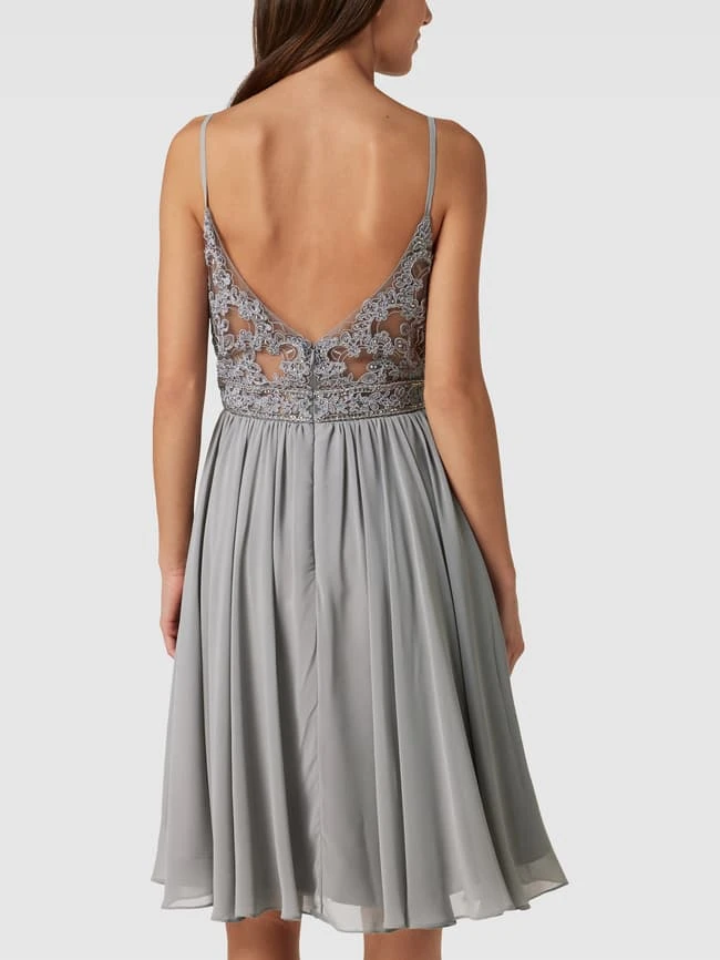 Luxuar Cocktailkleid Mit Zierbesatz - Silber 7 Luxuar Cocktailkleid Mit Zierbesatz - Silber – Bild 5