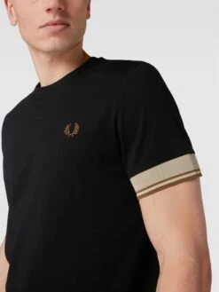 Fred Perry T-Shirt Mit Logo-Stitching Modell 'Contrast Cuff' - Schwarz -Beliebt Bekleidungsgeschäft 9db50gaj60r50k9g8h854i9g71350i2d9t3jed2h8l7lchaa755jgh9m693kgli68t93eia78crlcdpo6co30dpjcgsj4eb36gojao9kc9hj8oj564s3cc3160qm2c9h60ojapg