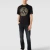 Versace Jeans Couture T-Shirt Mit Label-Print - Schwarz 1 Versace Jeans Couture T-Shirt Mit Label-Print - Schwarz -Beliebt Bekleidungsgeschäft 9h2kciphap9l4h1gaorkilak9554uhpp756k6g9h8da30ga38l3j0c9l68pj6cqe6174uhal6l75ac1k9ko62cr168sj4eb474o3idpkchj62ohl61j3eeb46cq66p9hcdj34c8