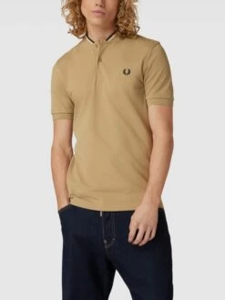 Fred Perry Poloshirt Mit Logo-Stitching Modell 'COLLAR' - Sand -Beliebt Bekleidungsgeschäft 9l34qcq69go54i9g6lb3iiq465254iq3aoq48la390r36dpj69b4gcab68rkmki38gr4qkqb6524qdii70o64cj5ckr38db464q34chk6hi3eob6c5hj2e1jcdh36pj36dh64og