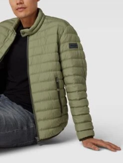 Marc O'Polo Steppjacke Mit Label-Detail - Olivgrün -Beliebt Bekleidungsgeschäft 9p256cq38ss44h2m6t258iaf8pb32cii85akchhgad4kokpn6p850hpj6oq4cdifa53jgjak85b56d1n6go3ip9l6kqjapb174pj4dpkcopm8ohoc4o6ccho6oq30c1o6oqj0d8