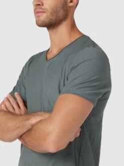 MCNEAL T-Shirt Mit Geripptem Rundhalsausschnitt - Schilf -Beliebt Bekleidungsgeschäft 9p5kuci26934gd9na4okid1k8os4sc2964pl6dae6l83eh256h630kahah24mkaj68o46j21951kuc2i653m4pb5ckoj4d9o6os3gc9k71ijie9h74q3cohl60q38eb16oq34dg