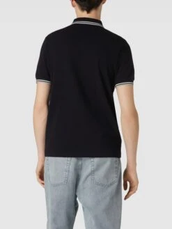 Fred Perry Poloshirt Mit Logo-Stickerei Modell 'FRED' - Schwarz -Beliebt Bekleidungsgeschäft 9p654hid9583ae1oa165aii1ah6j6c1k9gsj6jhm69952hqg8spj6dq7714kqj236paksl2i896kmdpp6go38c1hcpim2p316him8ohkc8qmae35cor6ap1g60pjic9mcop62d8