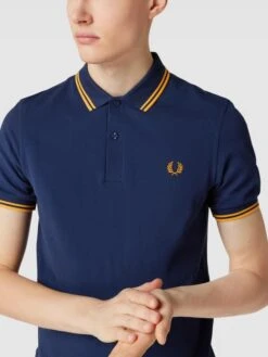 Fred Perry Poloshirt Mit Logo-Stickerei Modell 'FRED' - Blau 9 Fred Perry Poloshirt Mit Logo-Stickerei Modell 'FRED' - Blau -Beliebt Bekleidungsgeschäft a0q46hie8h54siq49h74slam8984ieab6l54qj2j6p4j0g9o9l6l8hho994kcc2f6t330e2had444iqj8l3m6cb5c4qm4o9o74s6cdhk74qm2oj3cdh38c346ksmcp1gc8p6cc0