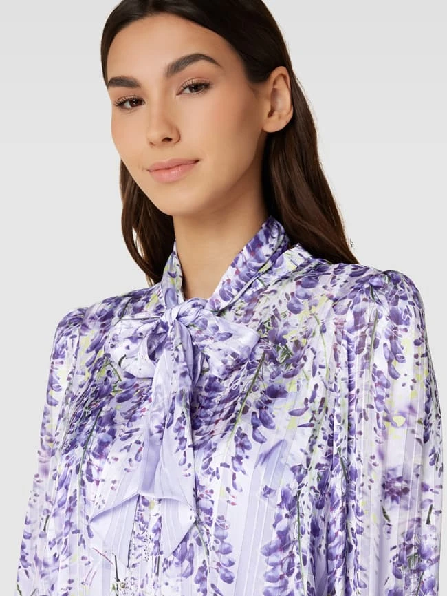 Marc Cain Knielanges Kleid Mit Schluppe - Flieder 5 Marc Cain Knielanges Kleid Mit Schluppe - Flieder – Bild 3