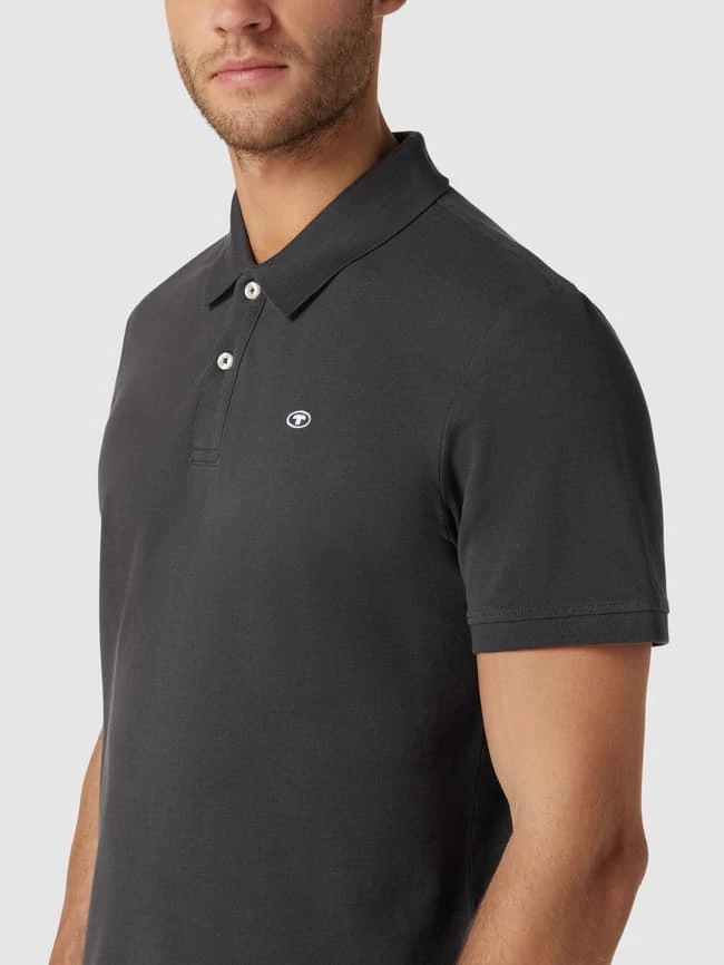 Tom Tailor Poloshirt Im Unifarbenen Design Modell 'BASIC' - Anthrazit 5 Tom Tailor Poloshirt Im Unifarbenen Design Modell 'BASIC' - Anthrazit – Bild 3