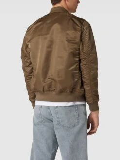 Alpha Industries Bomberjacke Mit Stehkragen - Taupe -Beliebt Bekleidungsgeschäft a92l2l286d83cdhl8p4lai1k68sl4l22adb44ihh95438dai6kpk4haj95950hq474ok4cqf8513cgih6ko68o9k74omccr360s34opkccp34ohk6gqm4cb560rj2choc5j3gc0