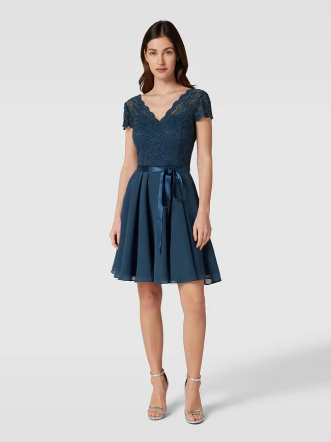 Swing Cocktailkleid Mit Spitzenbesatz - Rauchblau 3 Swing Cocktailkleid Mit Spitzenbesatz - Rauchblau